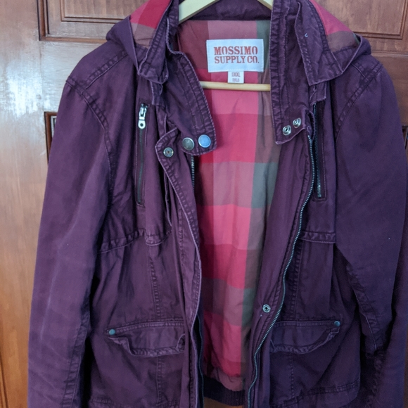 Burgundy dennin jacket - Picture 1 of 2